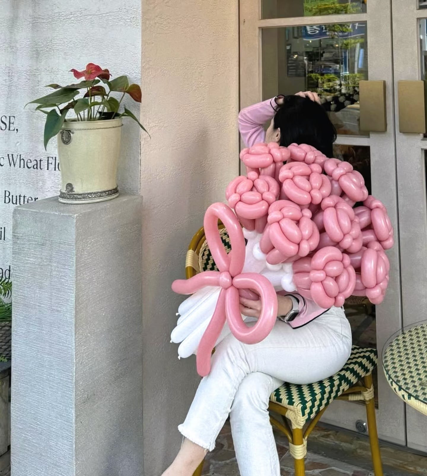 Blush Dreams β Giant Pink Balloon Rose Bouquet