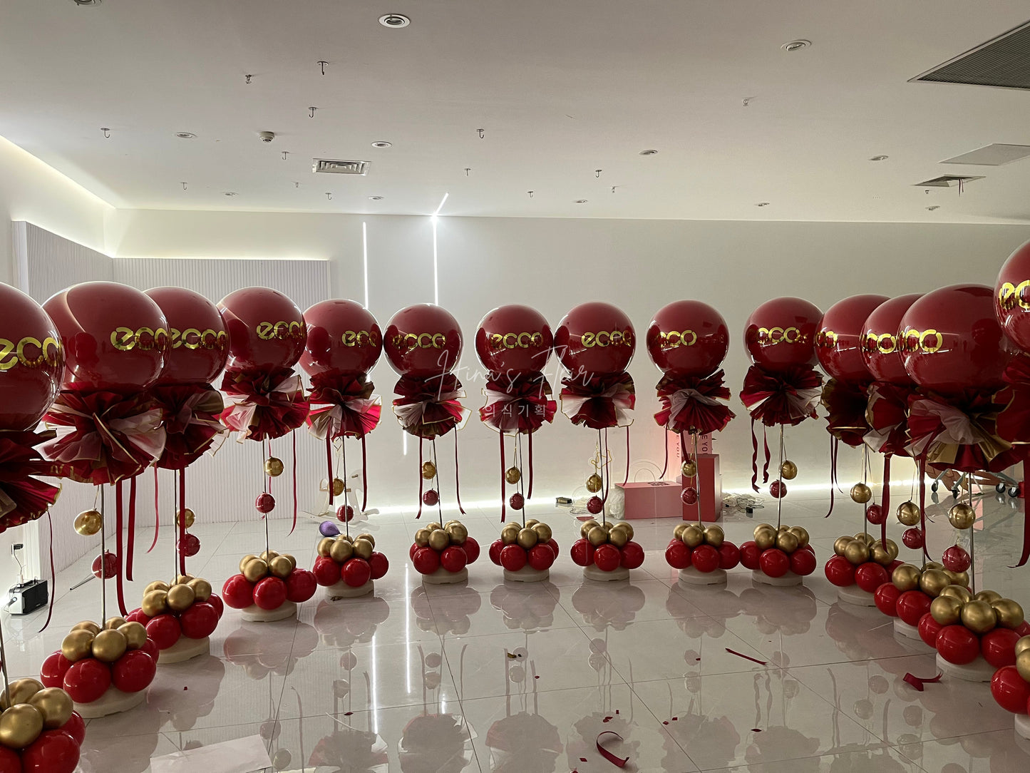 Red Grand Guiding Pillar