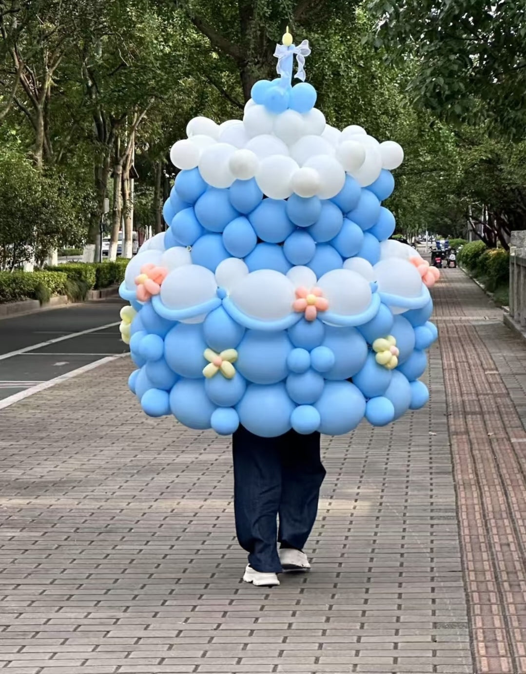 🎂 Balloon Cake Setup – The Showstopper Centerpiece