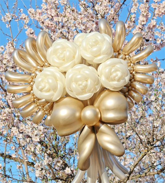 Golden Camellia – Luxe Balloon Bloom