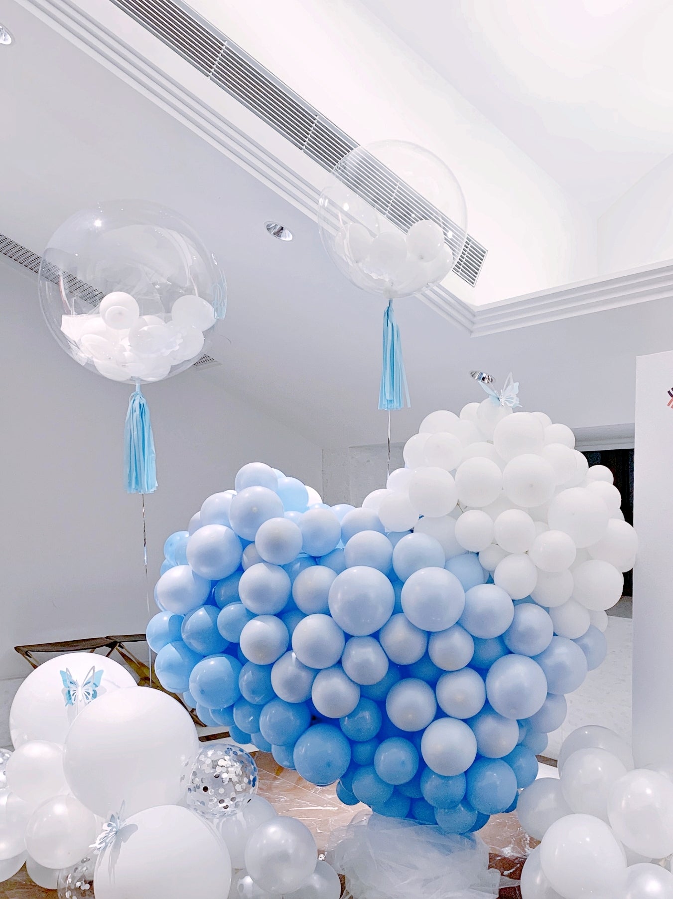 💙 Gradient Baby Blue Heart (3 colours)